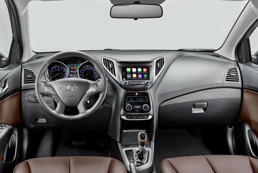 Торпедо Hyundai HB20X 2015 года  (фото 18 из 25)